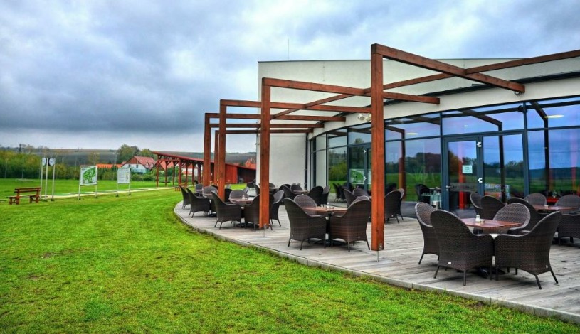 Golf resort Jezera Ostrožská Nová Ves